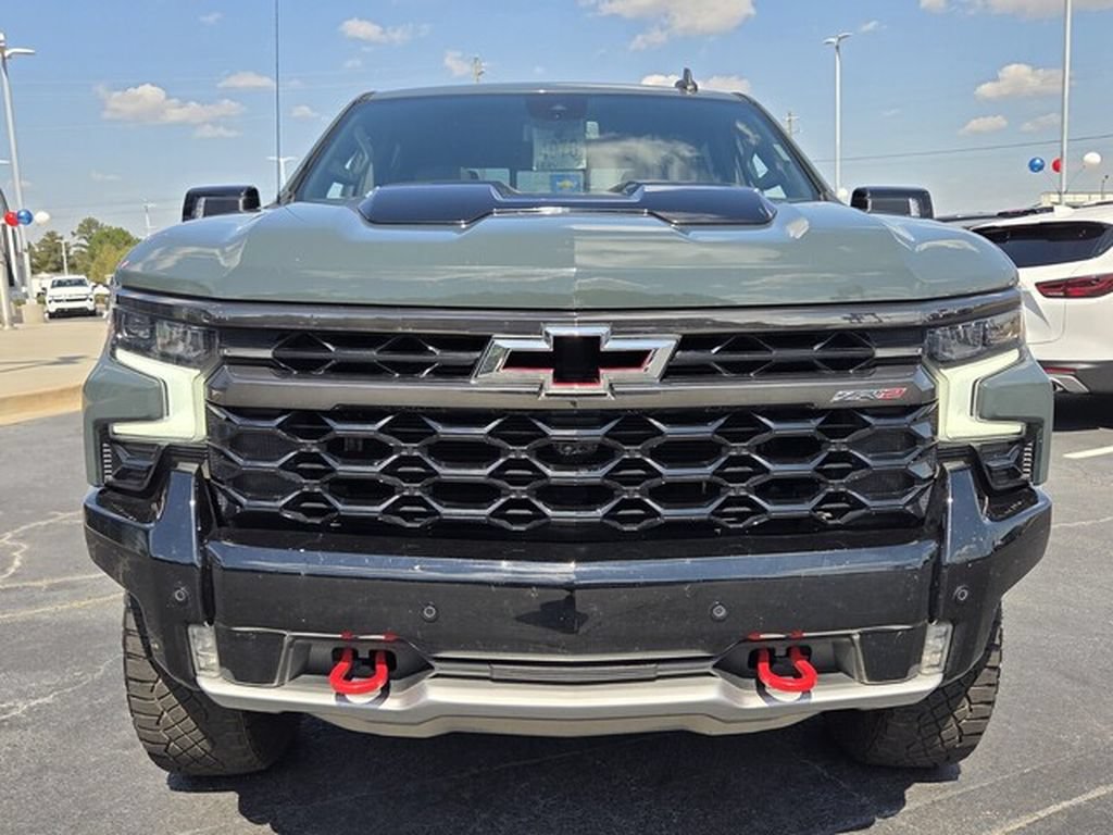 Used 2025 Chevrolet Silverado 1500 ZR2 AWD/4WD image 9