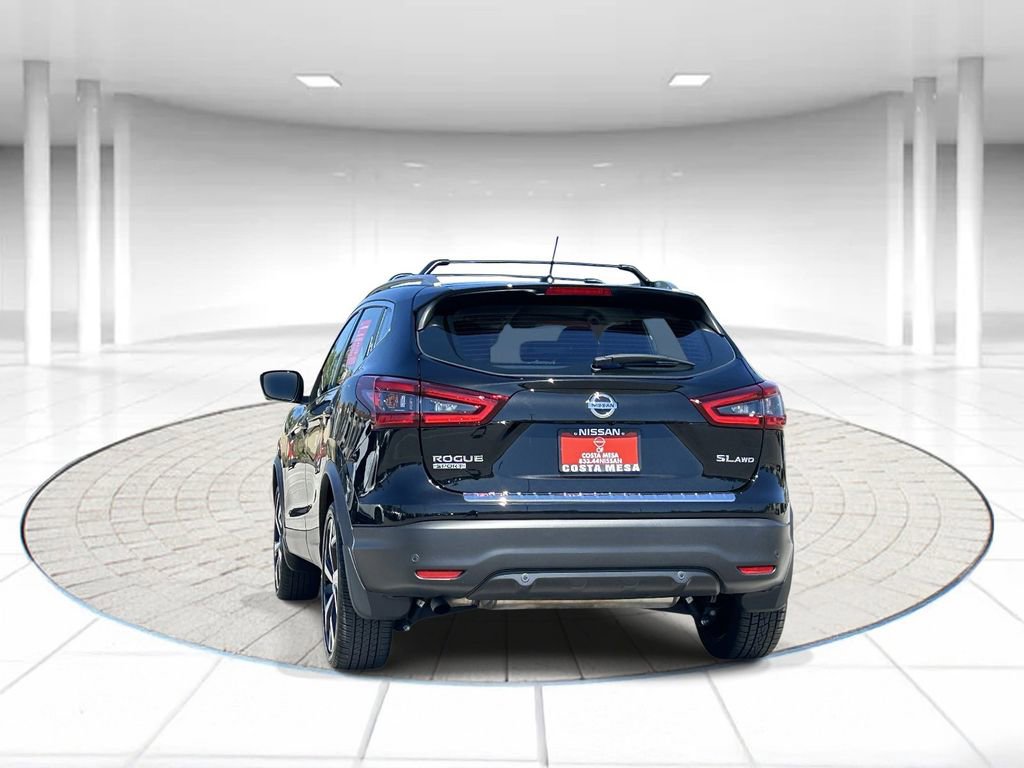Used 2022 Nissan Rogue Sport SL image 3