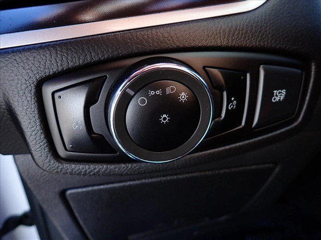 Used 2024 Ford Edge SEL AWD/4WD image 16