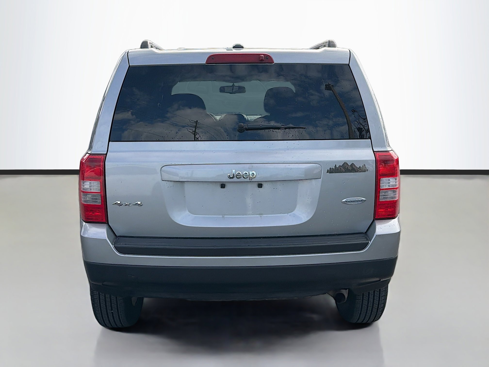 Used 2017 Jeep Patriot Latitude image 4