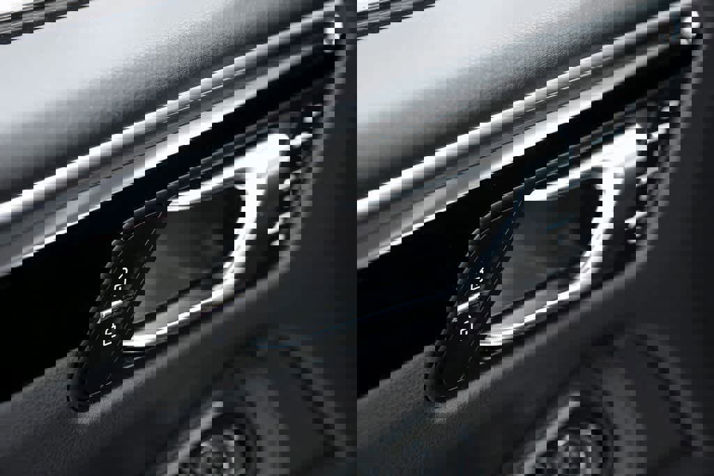 Certified 2025 Porsche Macan image 23