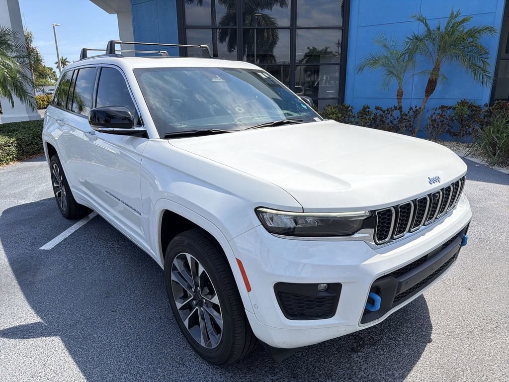 Used 2022 Jeep Grand Cherokee Overland w/ Advanced Protech Group III image 18