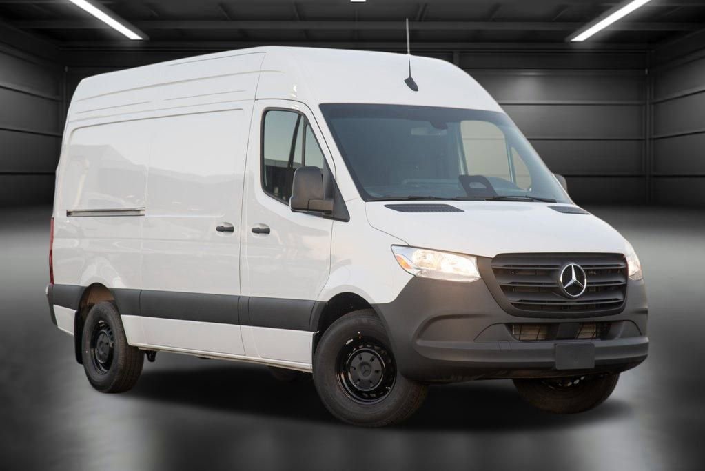 Used 2025 Mercedes-Benz Sprinter 2500 image 3