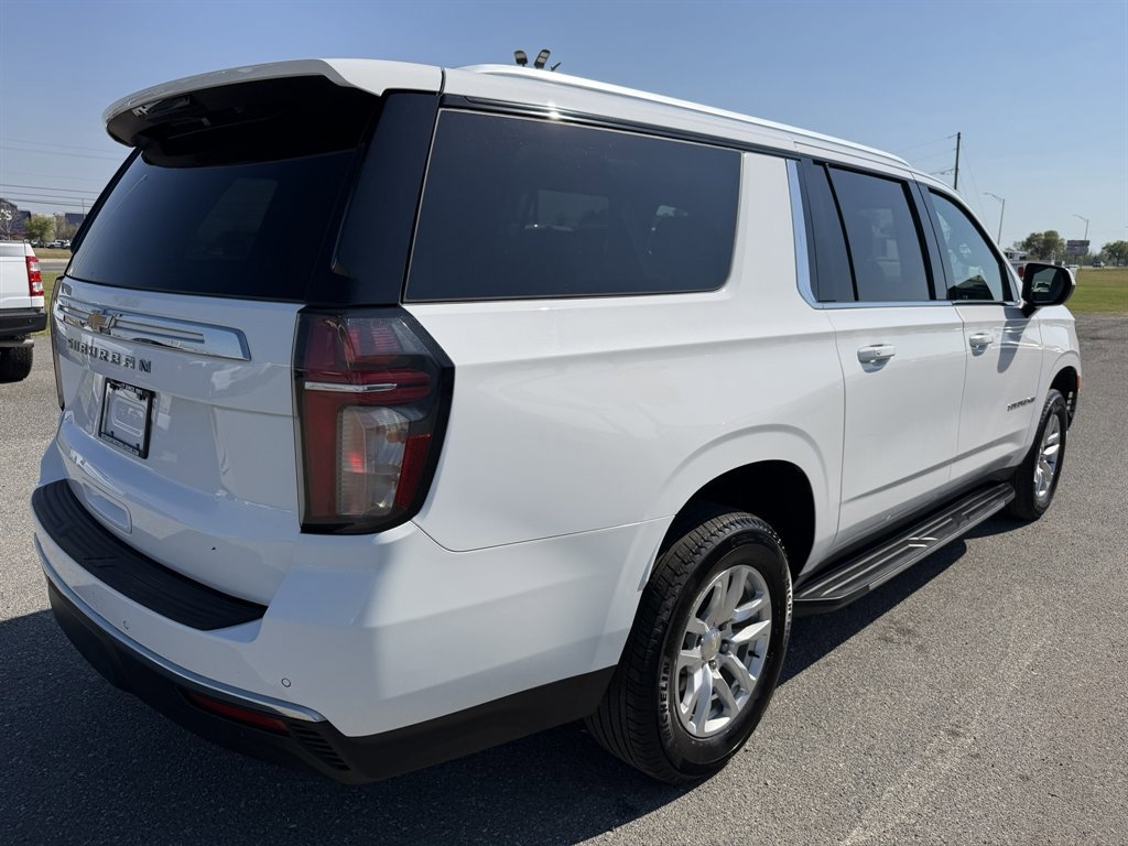 Used 2021 Chevrolet Suburban LS image 4