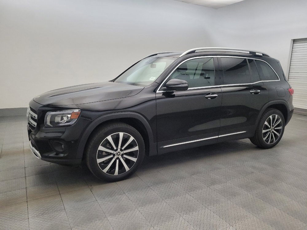 Used 2021 Mercedes-Benz GLB 250 w/ Premium Package image 2