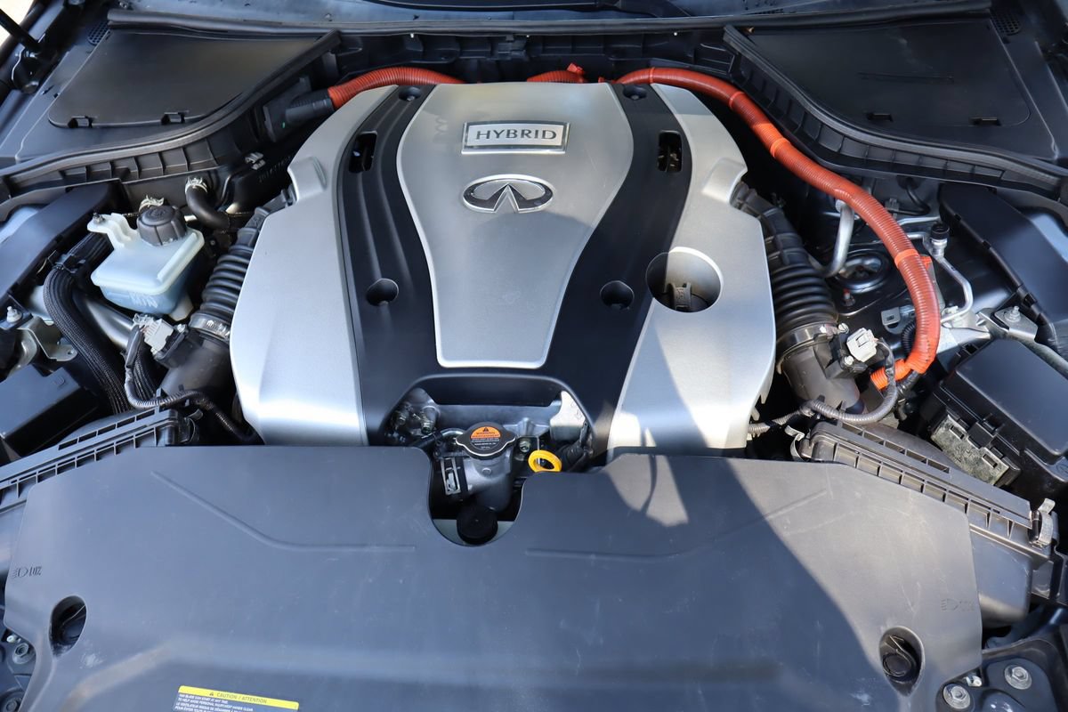 Used 2015 INFINITI Q50 Premium w/ Deluxe Technology Package AWD/4WD image 40