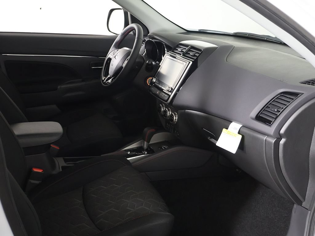 New 2026 Mitsubishi Outlander Sport LE AWD/4WD image 21