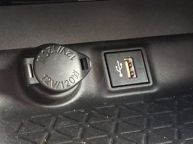 Used 2023 Toyota RAV4 LE AWD/4WD image 23