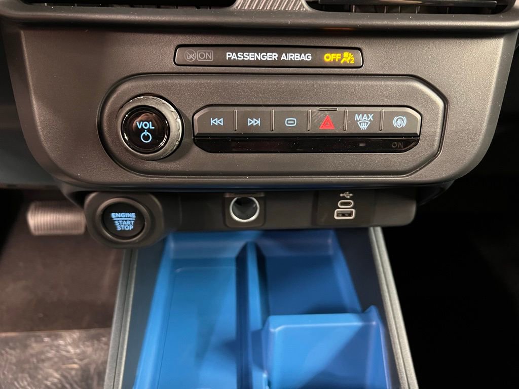 New 2026 Ford Maverick XLT w/ XLT Luxury Package image 12