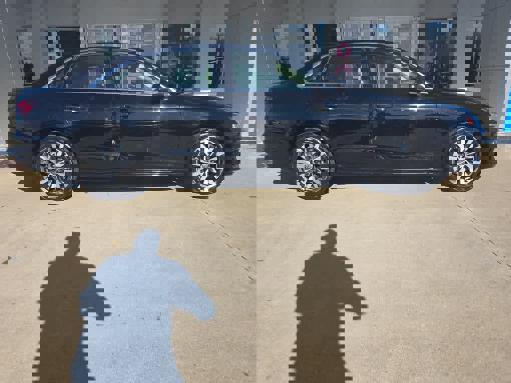 Used 2020 Audi A4 2.0T Premium w/ Convenience Package image 1