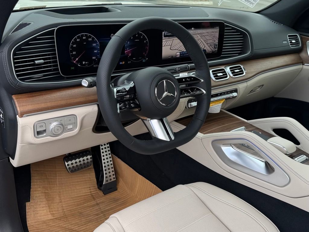 New 2026 Mercedes-Benz GLS 580 4MATIC image 32
