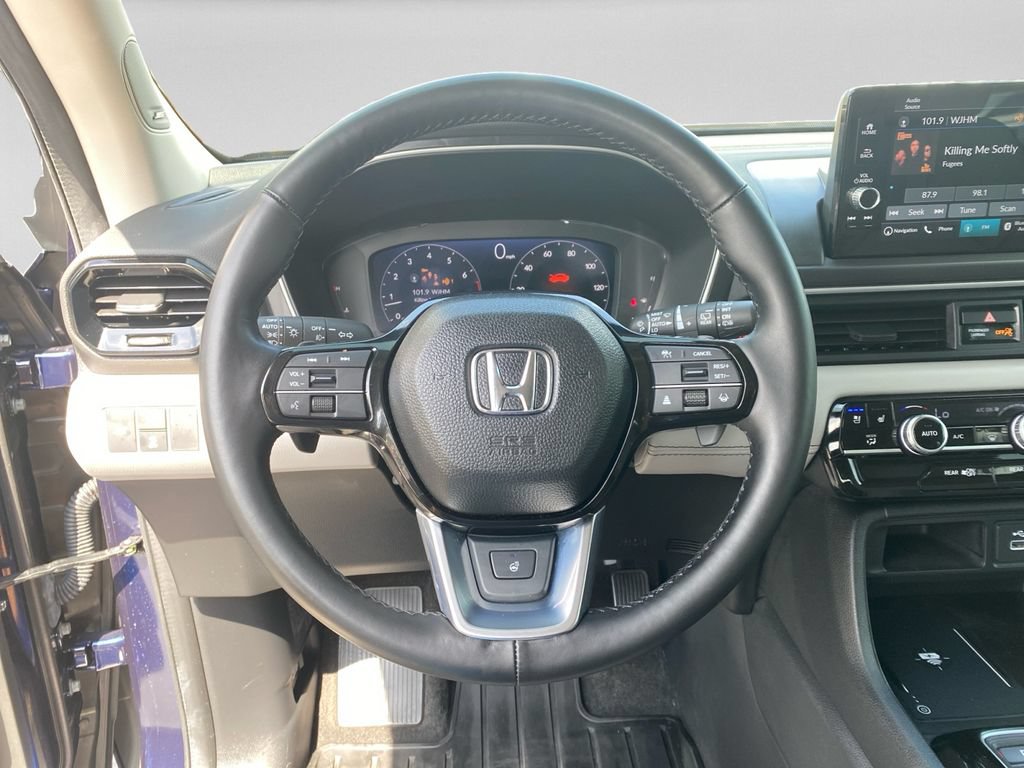 Used 2024 Honda Pilot Elite image 12
