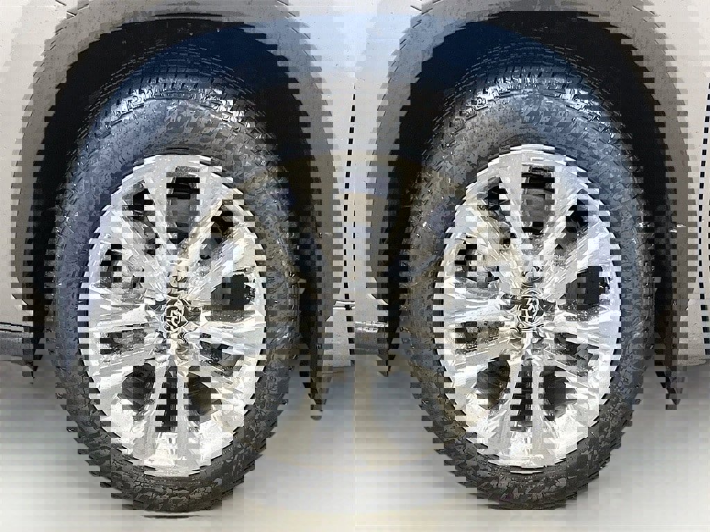 New 2026 Toyota Highlander Limited image 8