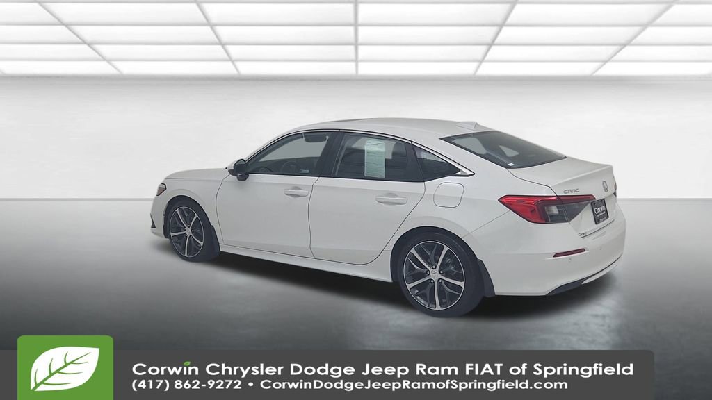 Used 2023 Honda Civic Touring image 9