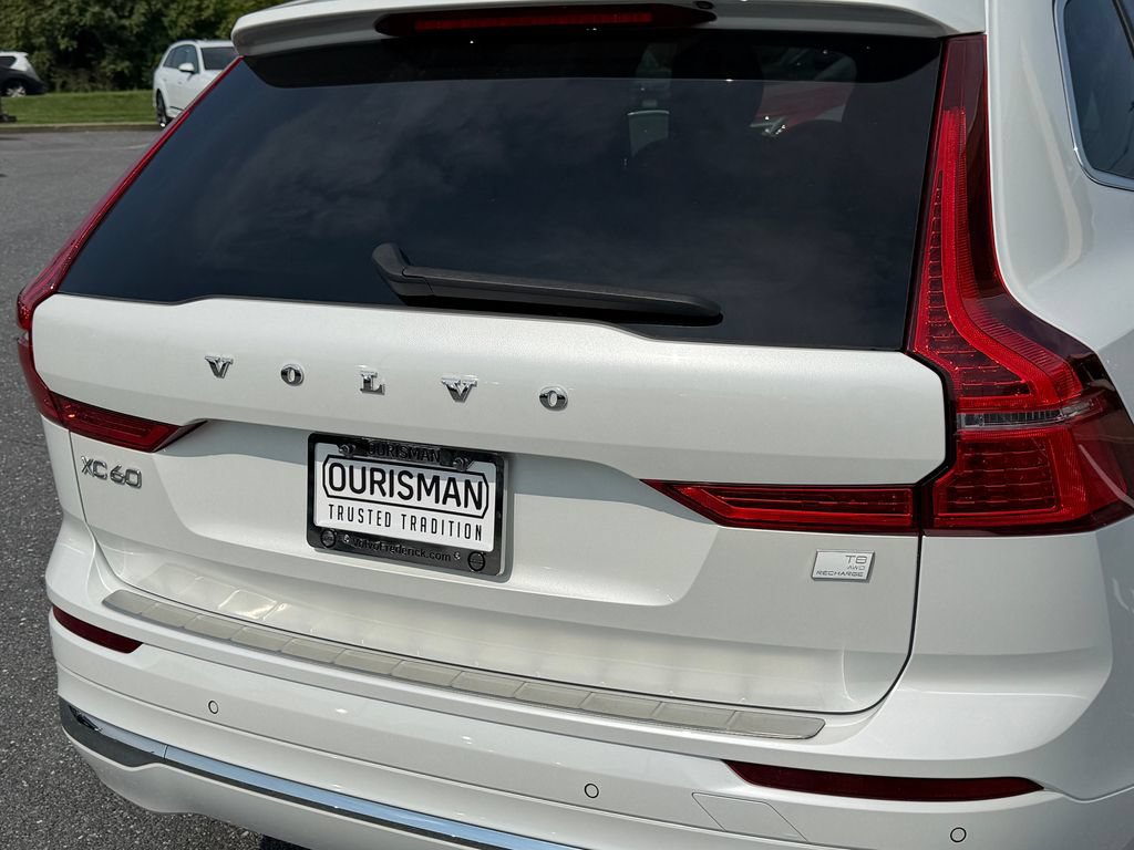 Used 2022 Volvo XC60 T8 Inscription Expression w/ Climate Package AWD/4WD image 11
