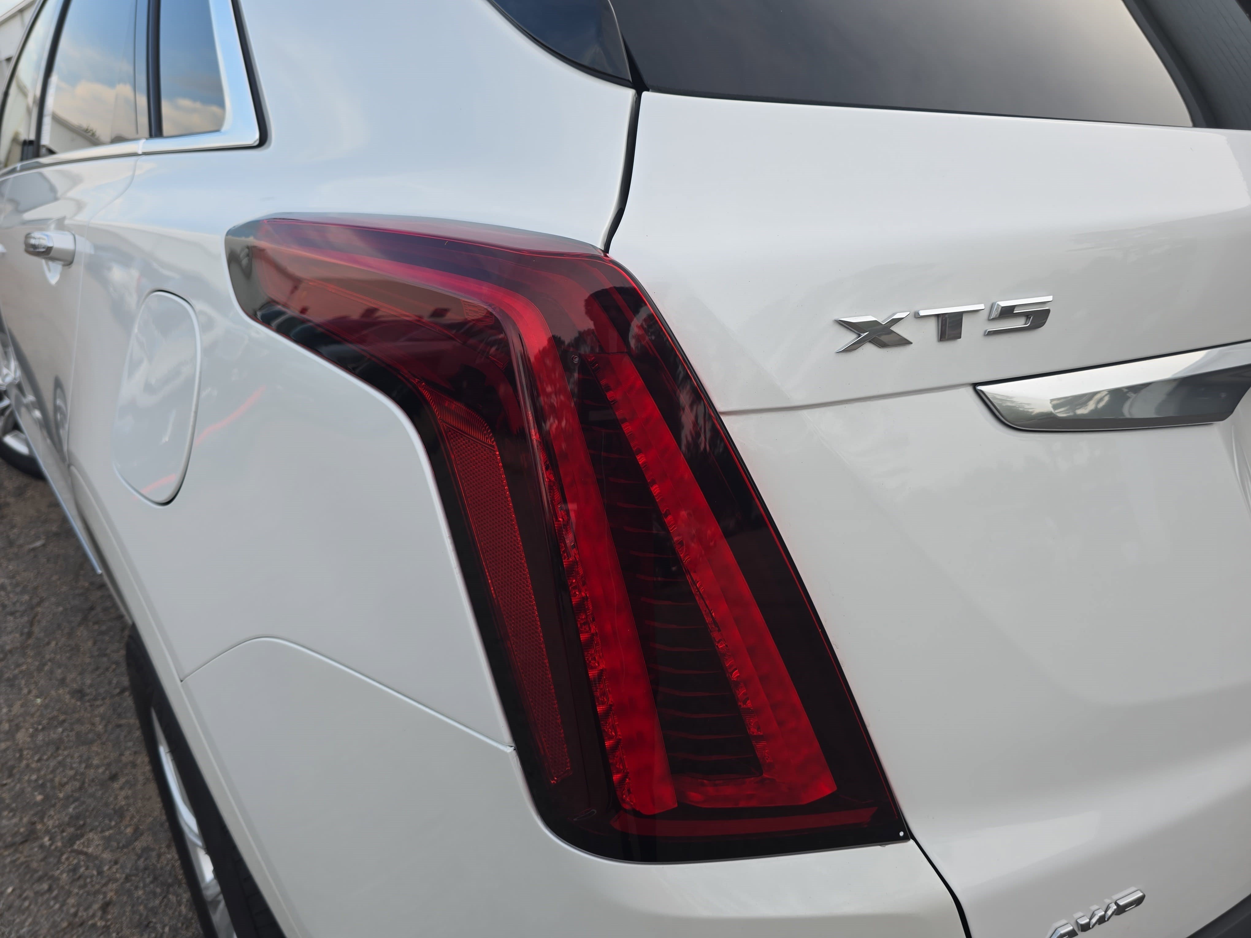 Certified 2023 Cadillac XT5 Luxury AWD/4WD image 32