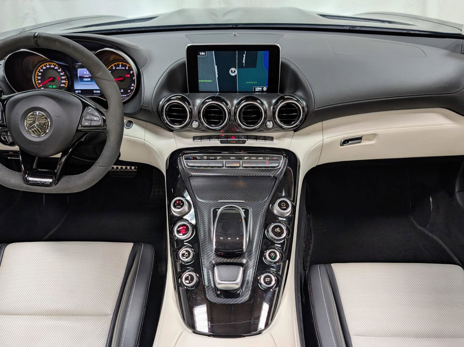 Used 2018 Mercedes-Benz AMG GT C image 24