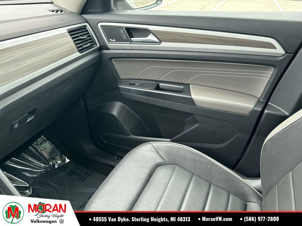 Used 2021 Volkswagen Atlas SEL Premium AWD/4WD image 34