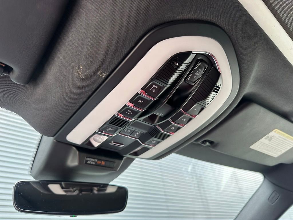 Certified 2023 Porsche Macan S image 38
