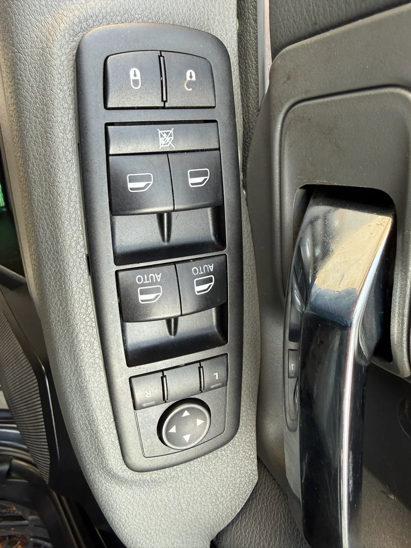 Used 2014 RAM 1500 Lone Star image 8