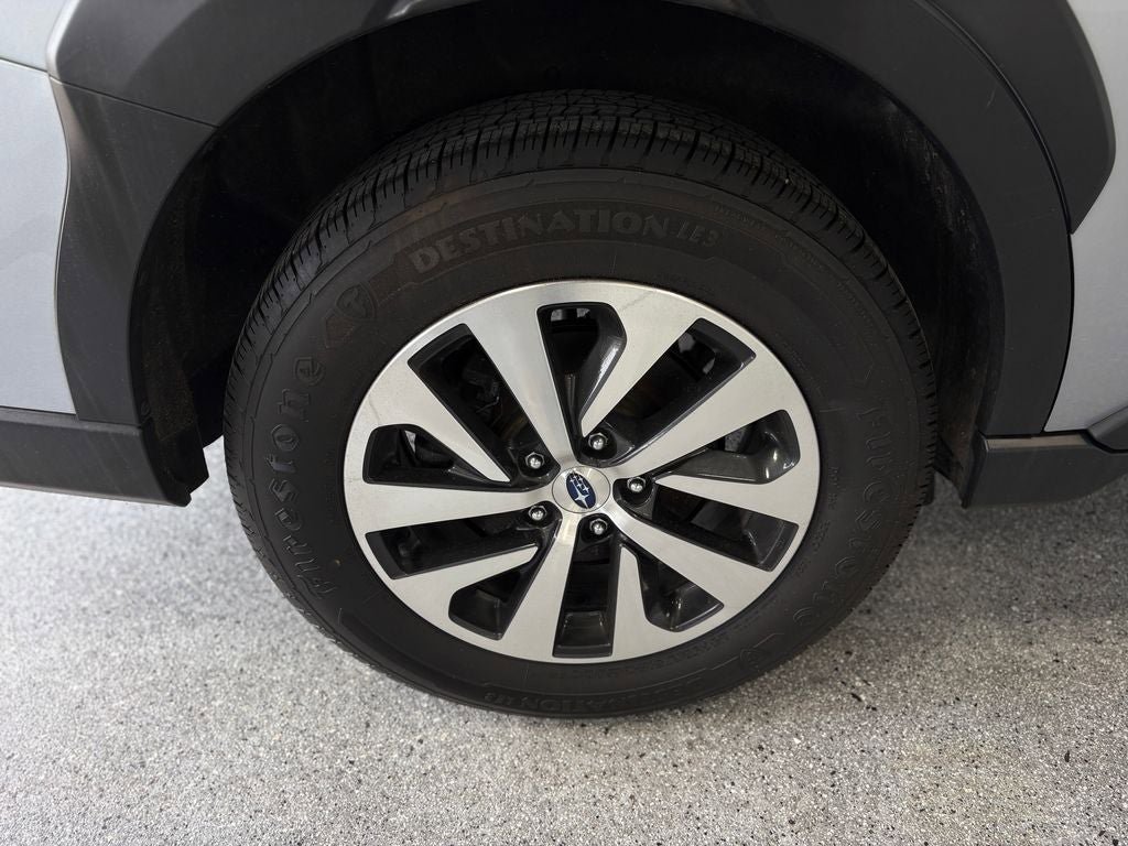 Used 2023 Subaru Outback Premium AWD/4WD image 26
