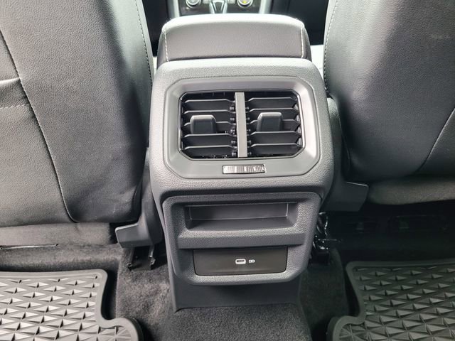 Used 2022 Volkswagen Taos SEL image 15