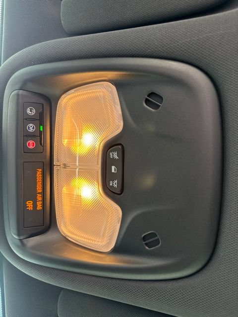 Used 2023 Chevrolet TrailBlazer RS w/ Sun and Liftgate Package AWD/4WD image 19