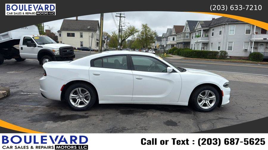 Used 2022 Dodge Charger SXT w/ Leather Interior Group RWD image 8