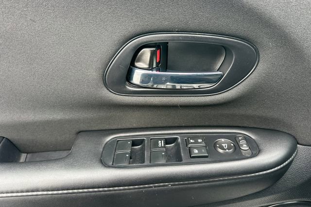 Certified 2022 Honda HR-V Sport image 10