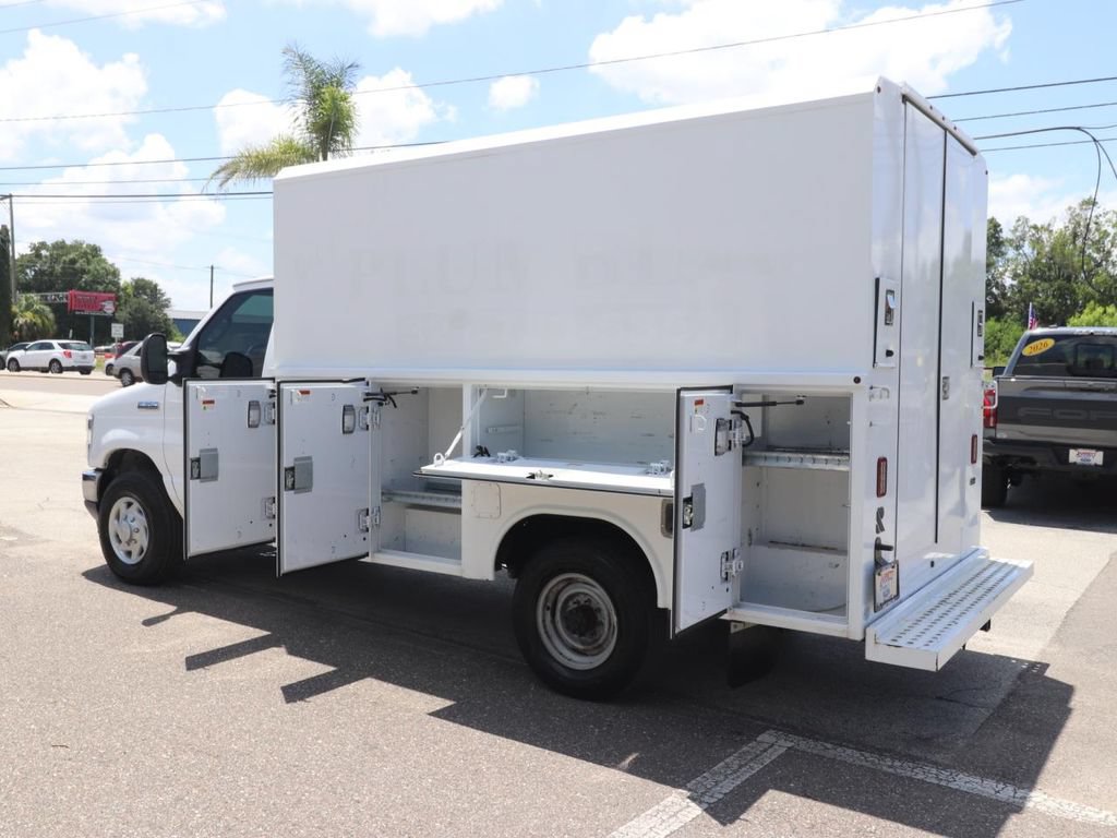 Used 2023 Ford E-350 and Econoline 350 Super Duty w/ Power Windows & Locks Group RWD image 9
