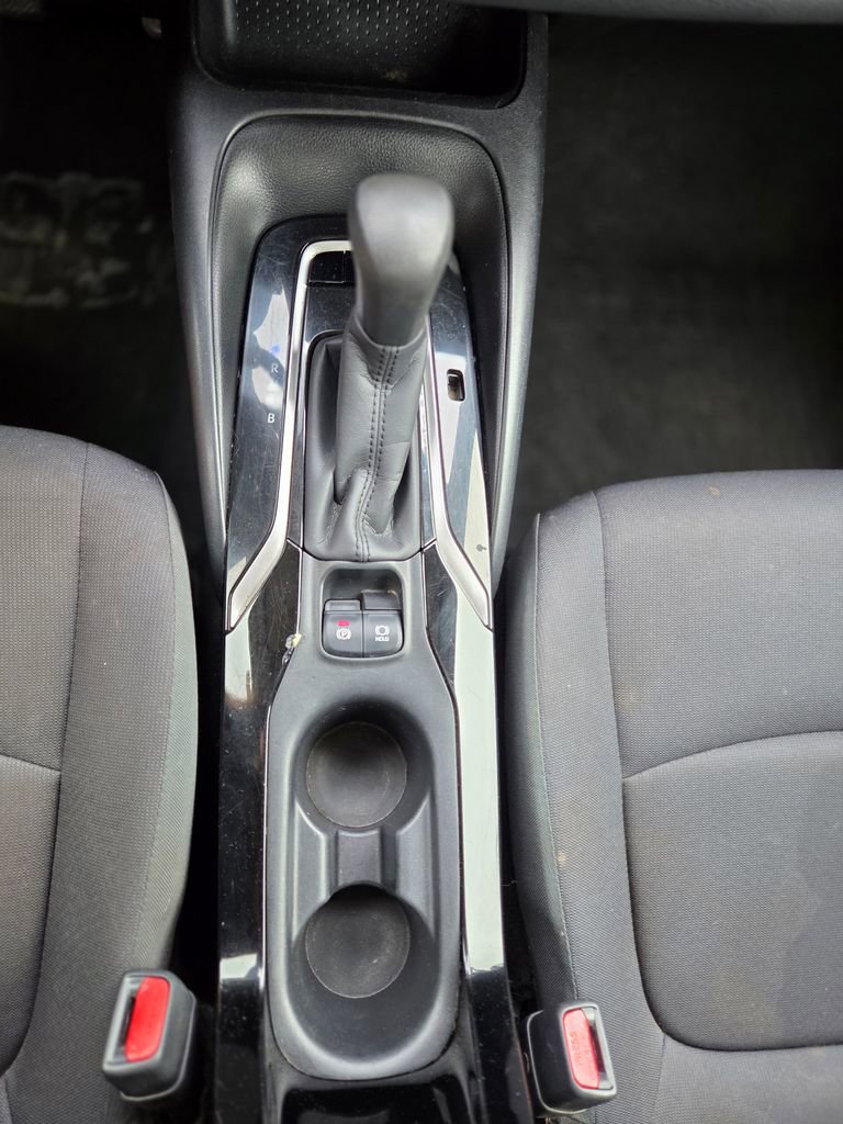 Used 2020 Toyota Corolla LE FWD image 23
