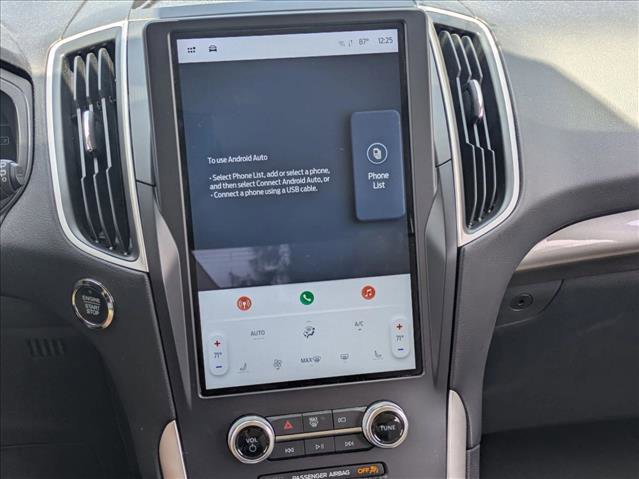 Used 2024 Ford Edge SEL w/ Convenience Package image 9