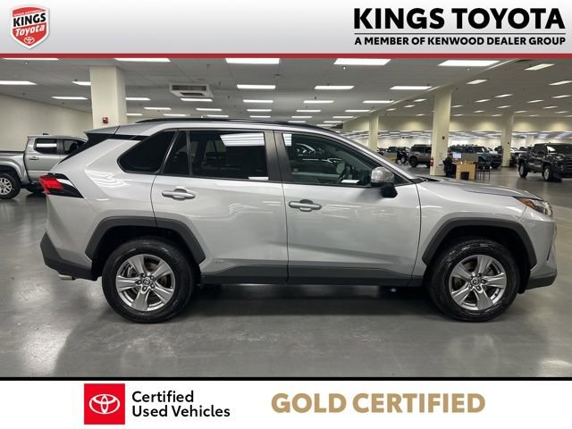 Certified 2022 Toyota RAV4 XLE w/ Convenience Package image 9