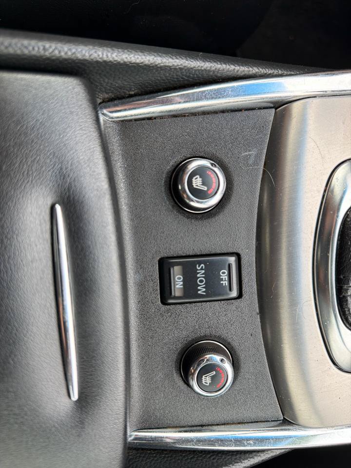 Used 2015 INFINITI Q40 AWD w/ Navigation Package image 16