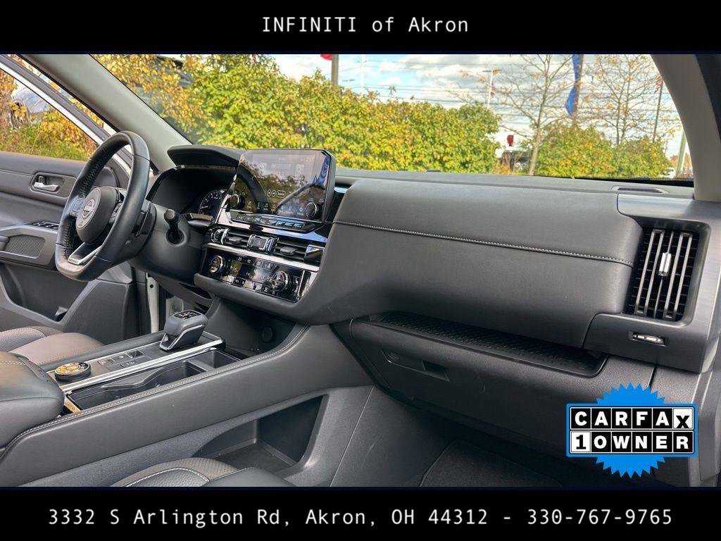 Used 2024 Nissan Pathfinder SL image 27