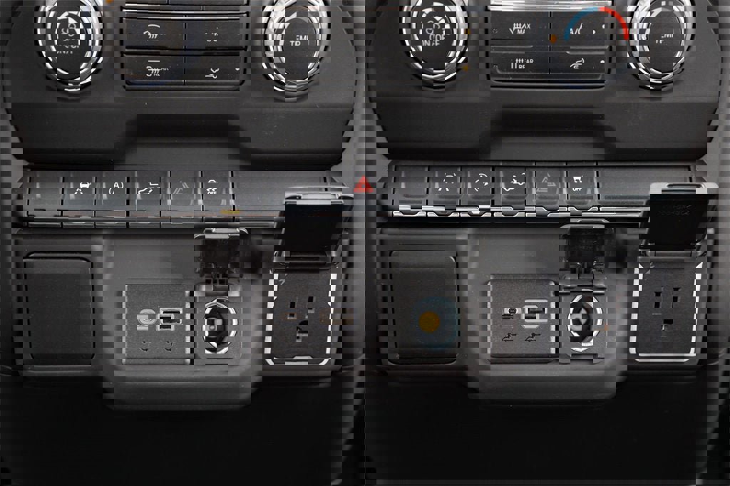 Used 2025 Chevrolet Silverado 1500 Custom w/ Rally Edition image 38