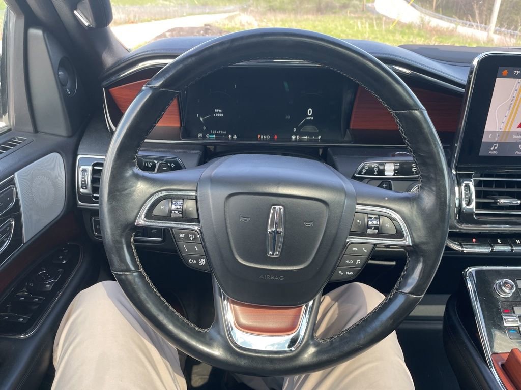 Used 2018 Lincoln Navigator L Reserve w/ Technology Package AWD/4WD image 17