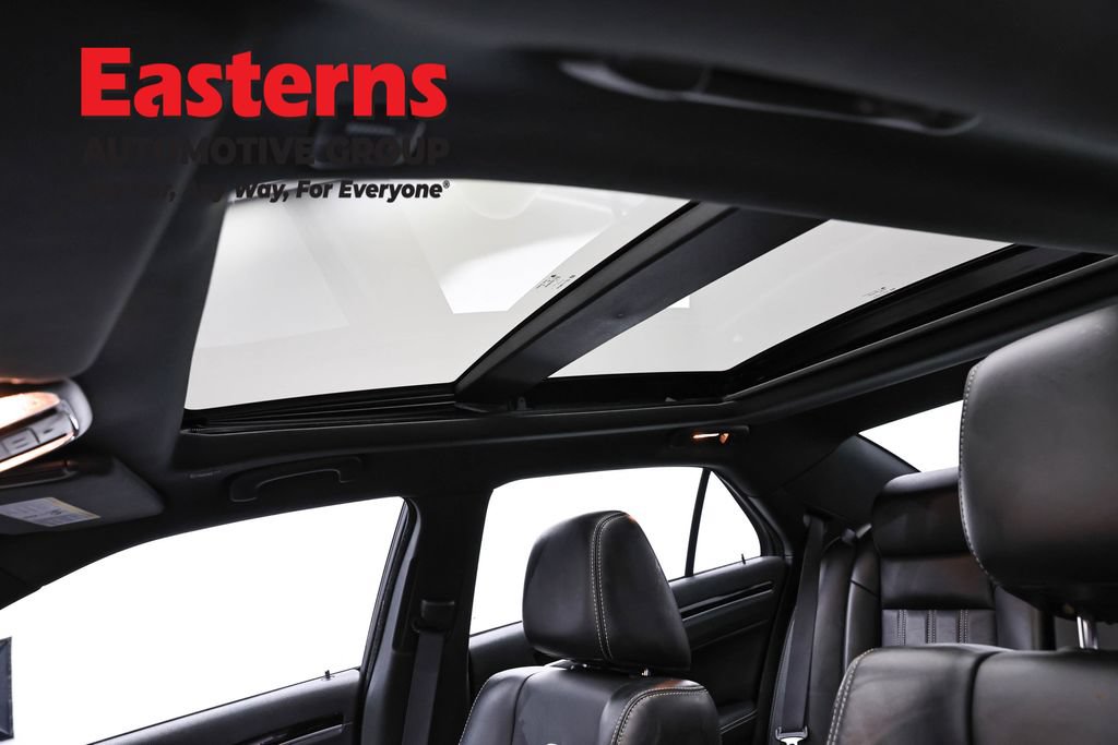 Used 2023 Chrysler 300 S RWD image 36