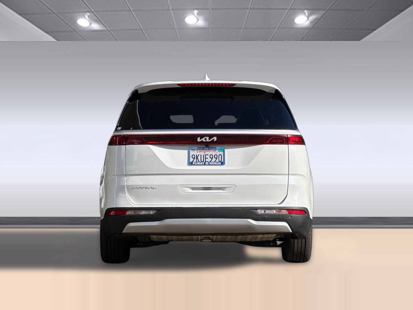 Used 2024 Kia Carnival EX FWD image 10
