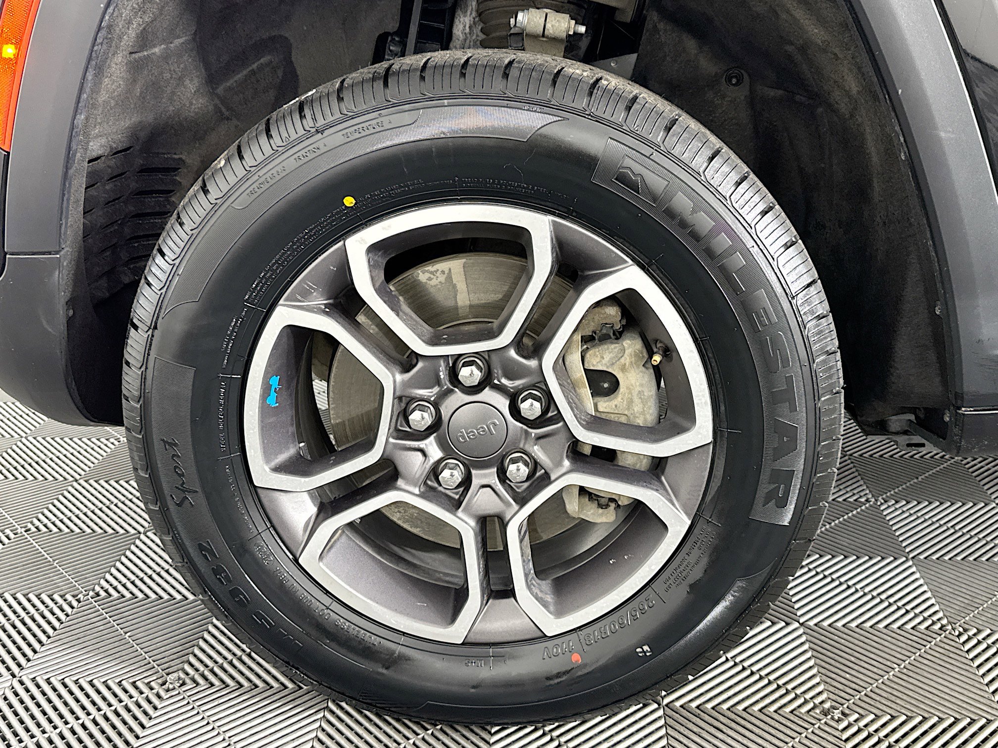 Used 2023 Jeep Grand Cherokee Trailhawk w/ Luxury Tech Group III image 37