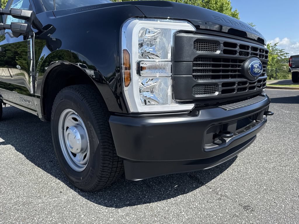 New 2025 Ford F350 XL w/ 360-Degree Camera Package RWD image 12