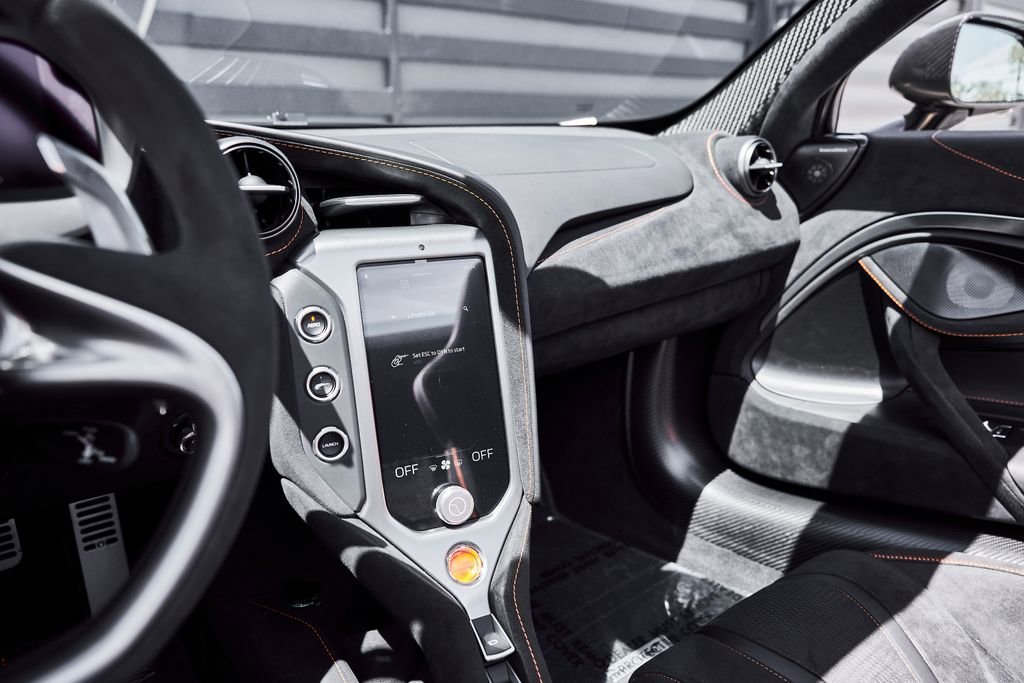 Used 2025 McLaren 750S Spider RWD image 60