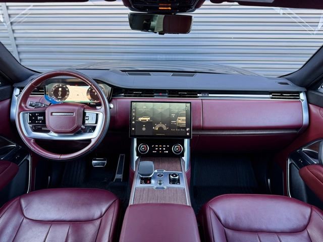 Used 2023 Land Rover Range Rover SE image 16