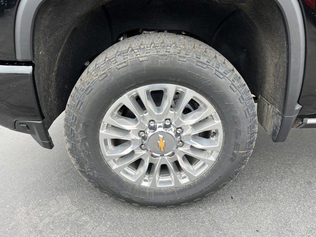 New 2023 Chevrolet Silverado 3500 High Country w/ Z71 Off-Road Package image 8