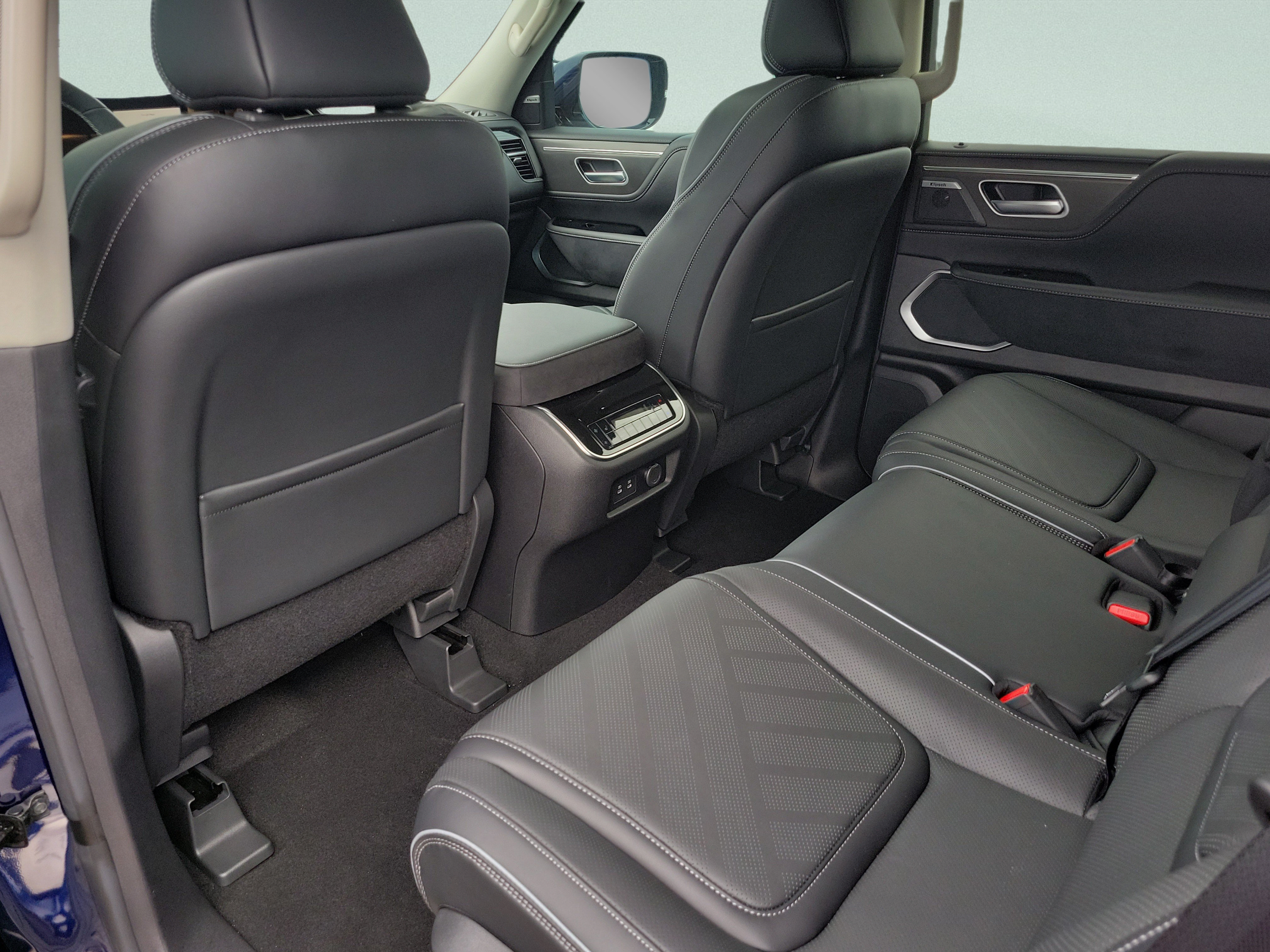 Used 2026 INFINITI QX80 Luxe w/ Cargo Package AWD/4WD image 10