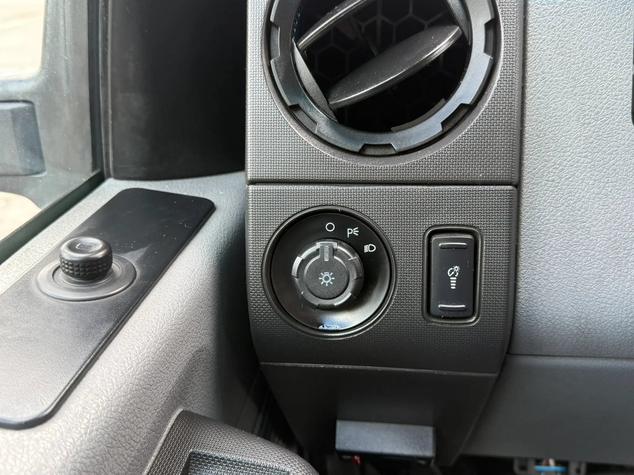 Used 2015 Ford F450 XL w/ Power Equipment Group RWD image 18