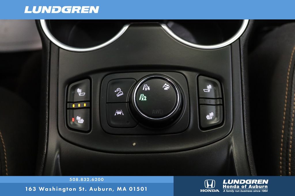 Used 2020 GMC Terrain SLT image 24