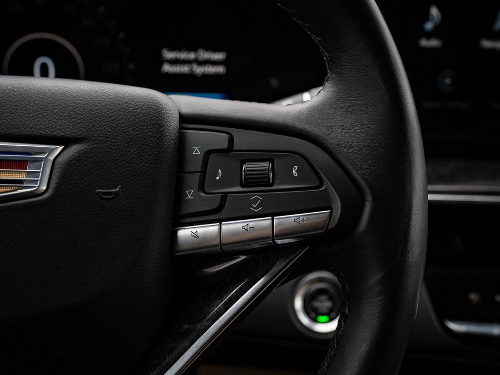 Used 2021 Cadillac Escalade ESV Premium Luxury image 32