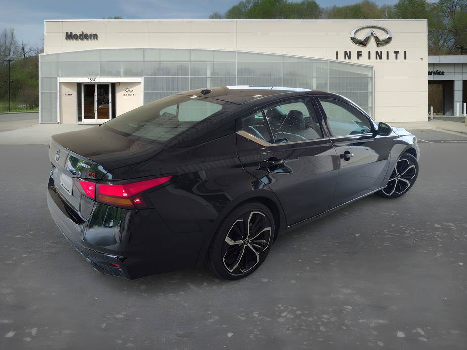 Used 2026 Nissan Altima 2.5 SR FWD image 4