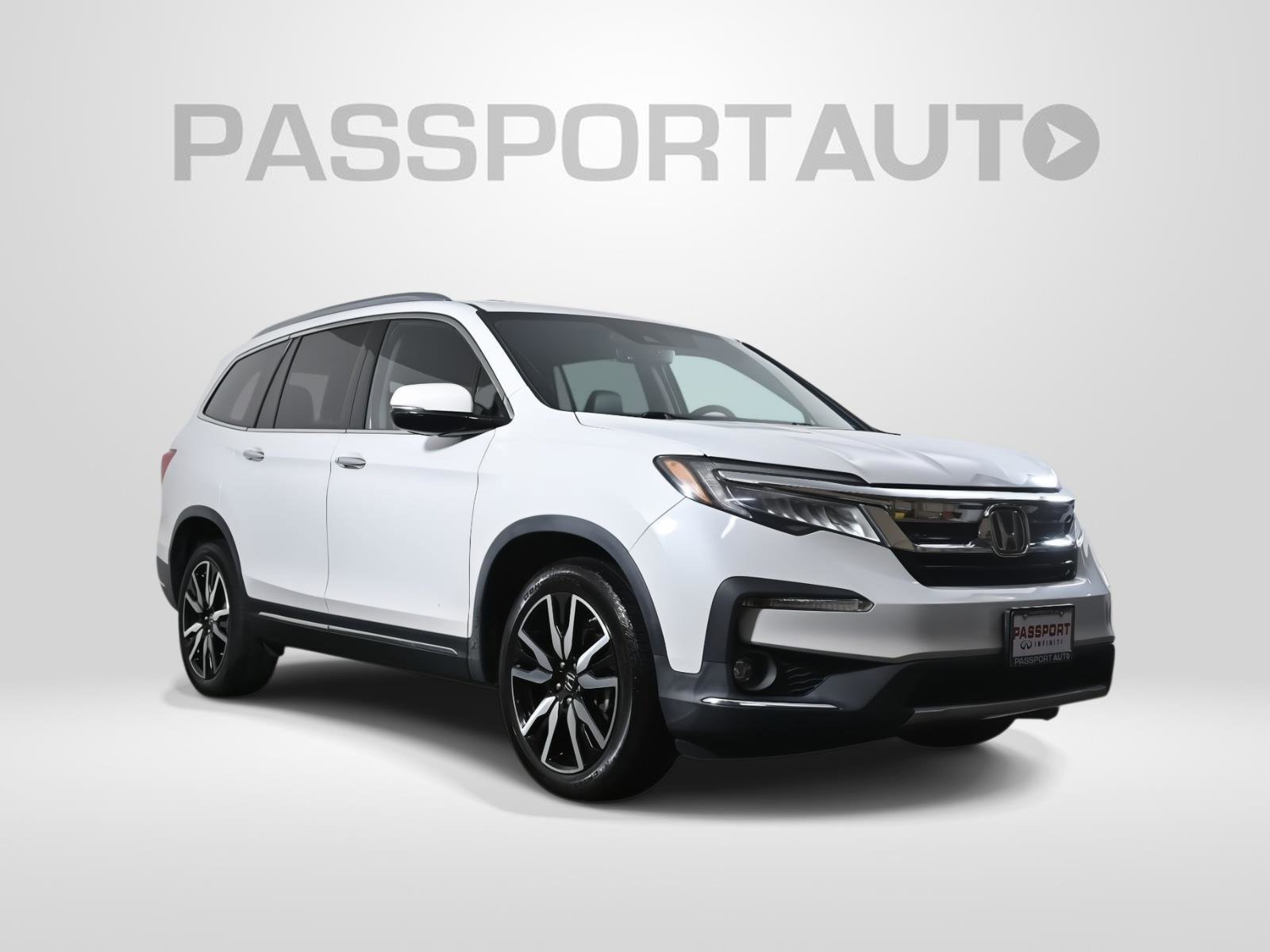 Used 2020 Honda Pilot Touring image 3